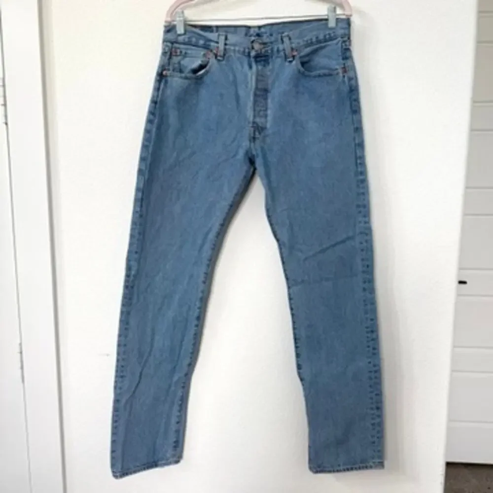 Levi’s 501 Original Fit Button Fly Jeans Blue Denim Straight Leg W33 L34 Mens